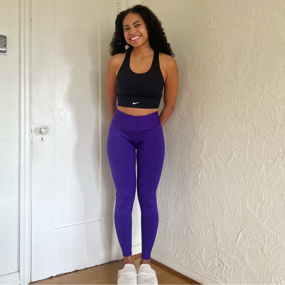 athletic leggings - Picture 2 of 2